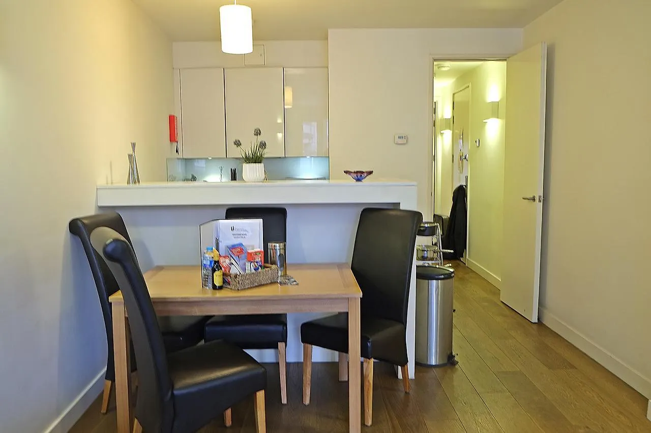 London City Apartments 0*,